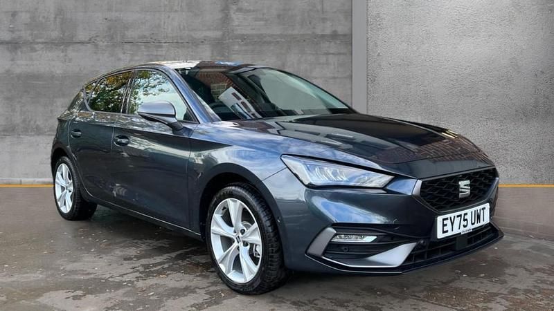 Metallic magnetic tech grey New 2025 Seat Leon FR Hatchback | £26,590 - Image 1/4