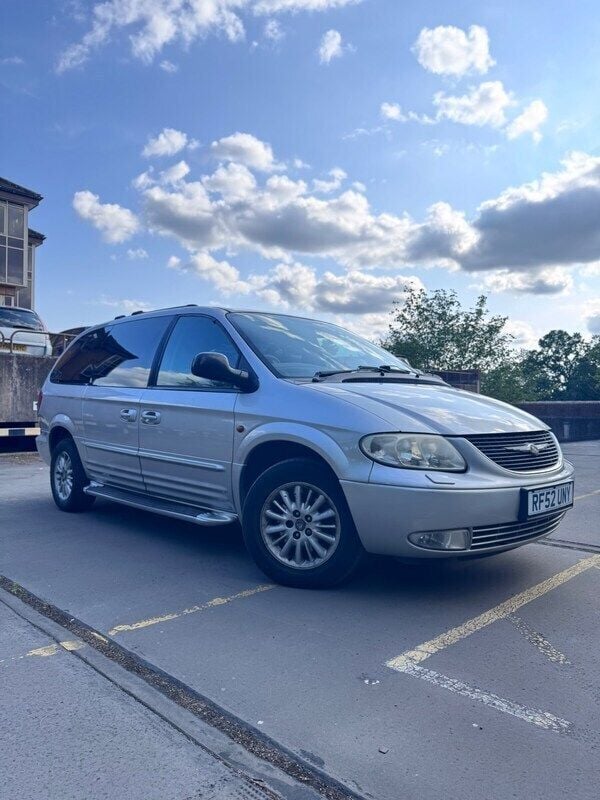 Silver Used 2002 Chrysler Grand Voyager Limited MPV | £2,495 - Image 1/4