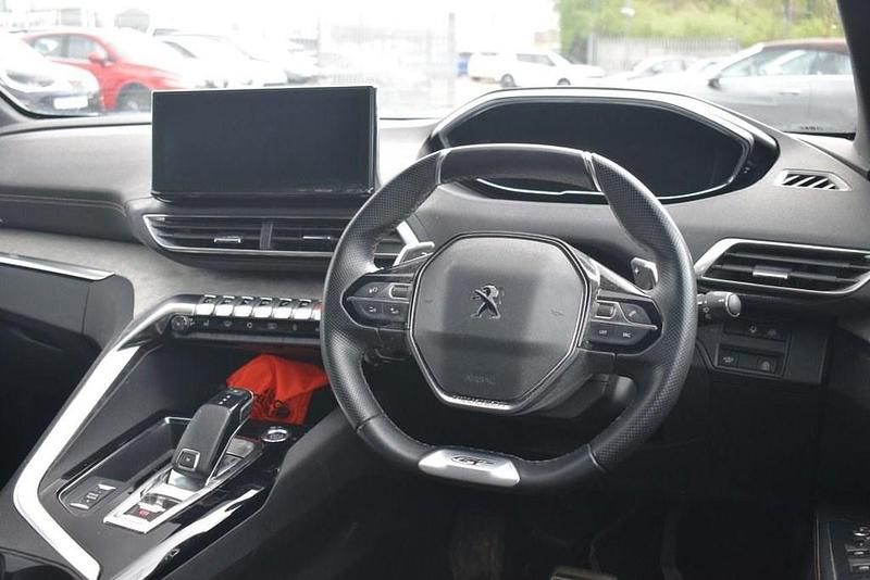 Second-hand Peugeot 5008 GT 180 CP (132 kW) 2021 Maro SUV