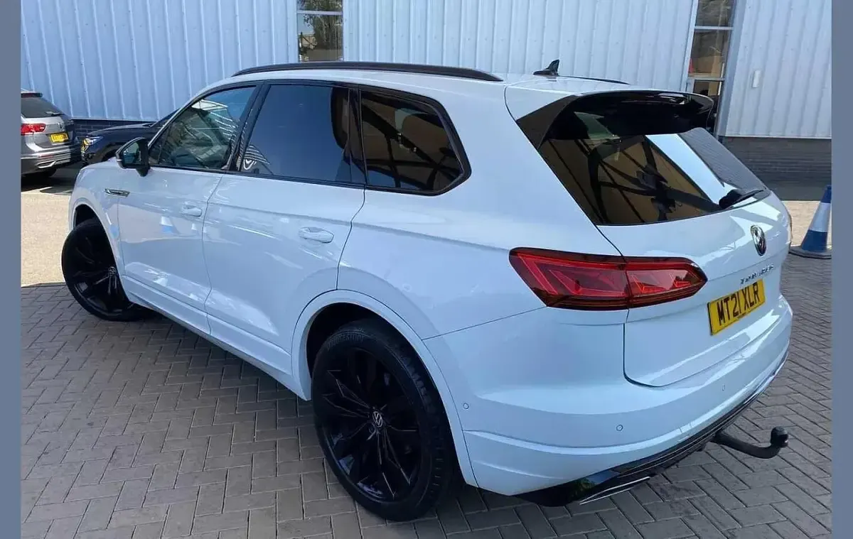 Used VW Touareg Black Edition 286 HP (210 kW) 2021 White SUV