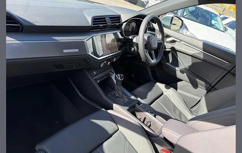 Used Audi Q3 S-Line 147 HP (108 kW) 2025 White SUV