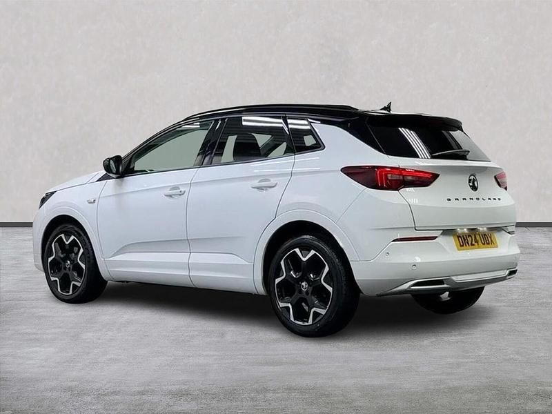 Used Vauxhall Grandland X Ultimate 130 HP (95 kW) 2024 White SUV