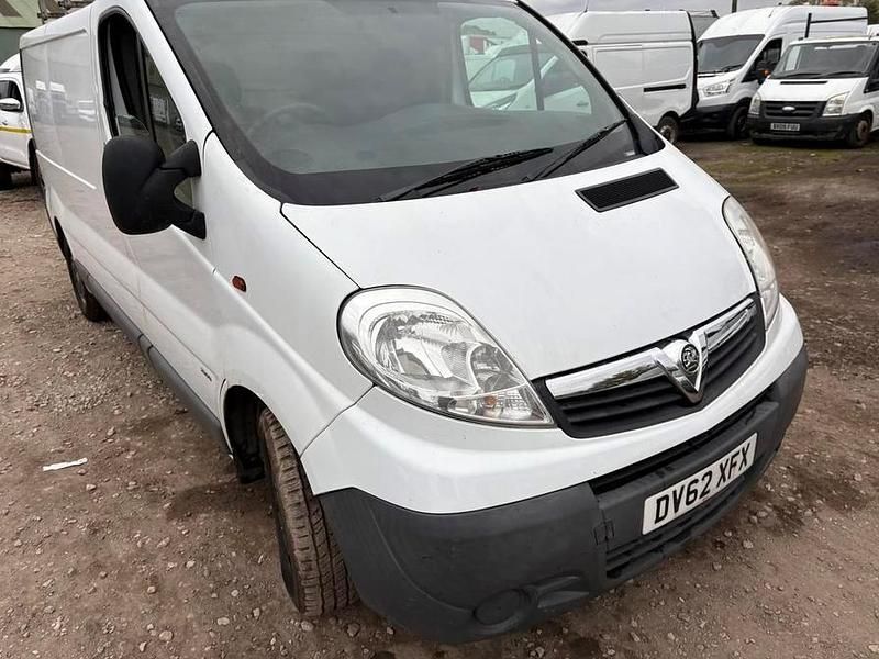 White Used 2012 Vauxhall Vivaro Van | £3,495 (Fair price) - Image 1/4