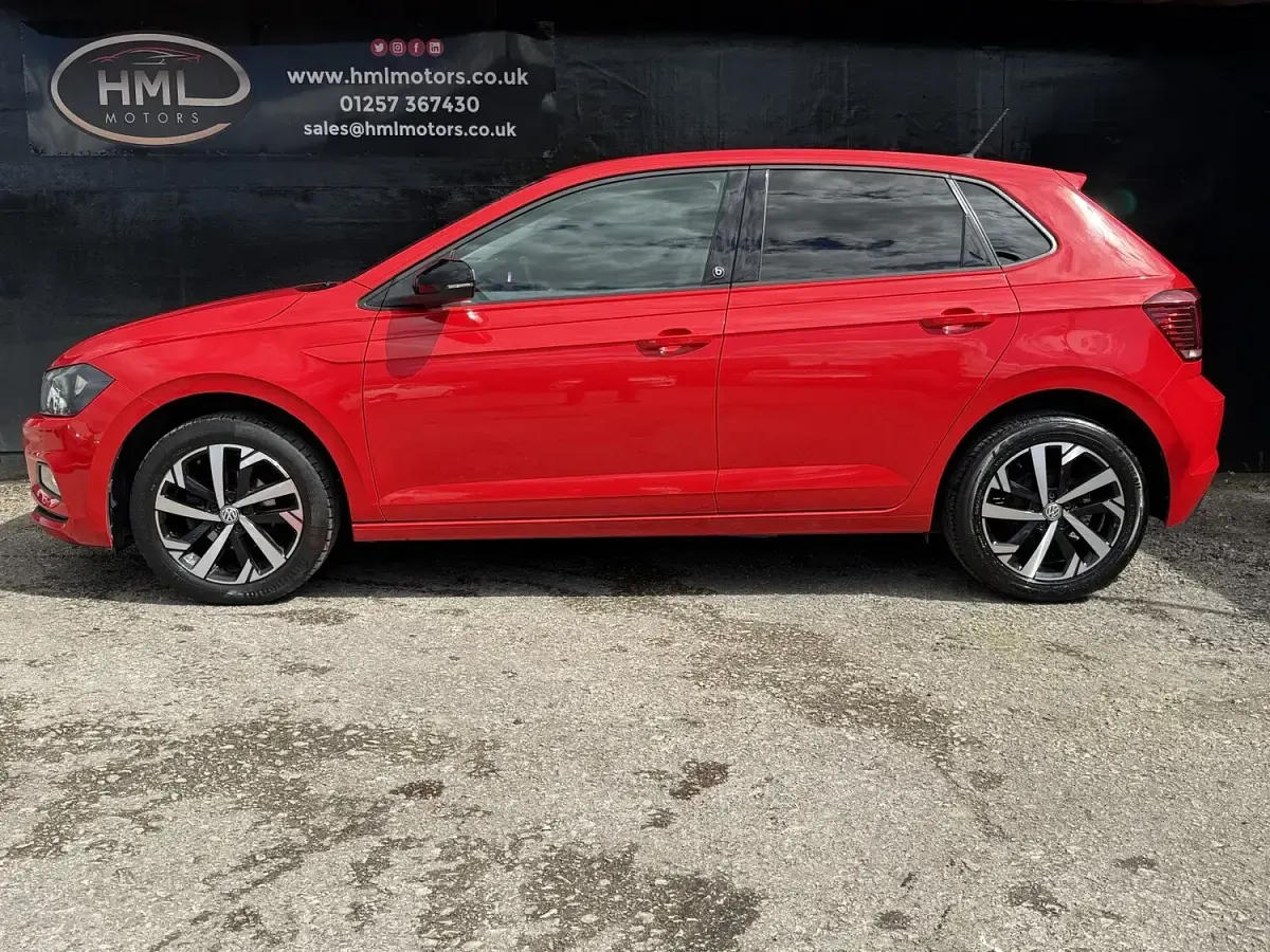Usado VW Polo Beats 65 HP (47 kW) 2019 Vermelho Citadino