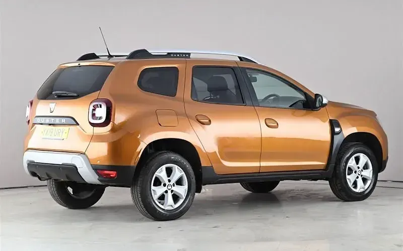 Used Dacia Duster Comfort 116 HP (85 kW) 2019 Orange SUV
