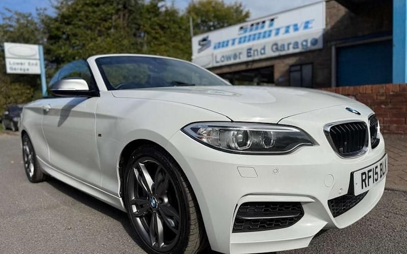 White Used 2015 BMW M235 Basis Cabriolet | £11,995 (Good price) - Image 1/4