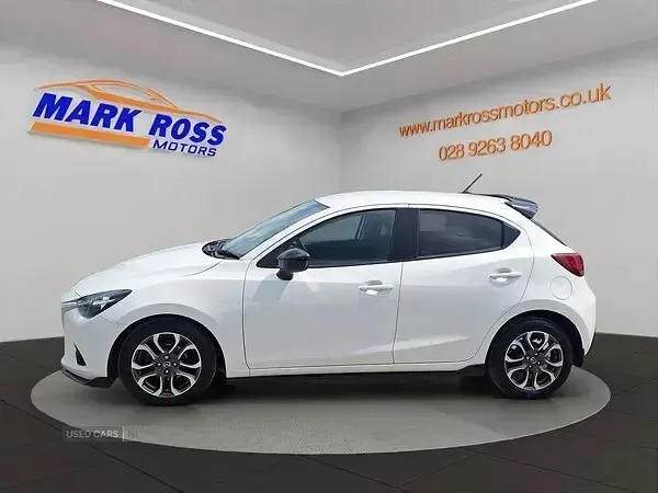 Used Mazda 2 Inclusive 90 HP (66 kW) 2016 White Hatchback