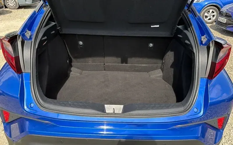 Used Toyota C-HR 122 HP (89 kW) 2021 Blue SUV
