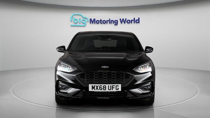 Used Ford Focus ST-Line X 125 HP (91 kW) 2018 Black Hatchback