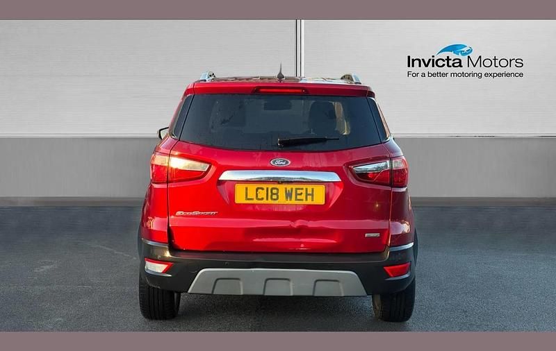 Used Ford Ecosport Titanium 125 HP (91 kW) 2018 Ruby red SUV