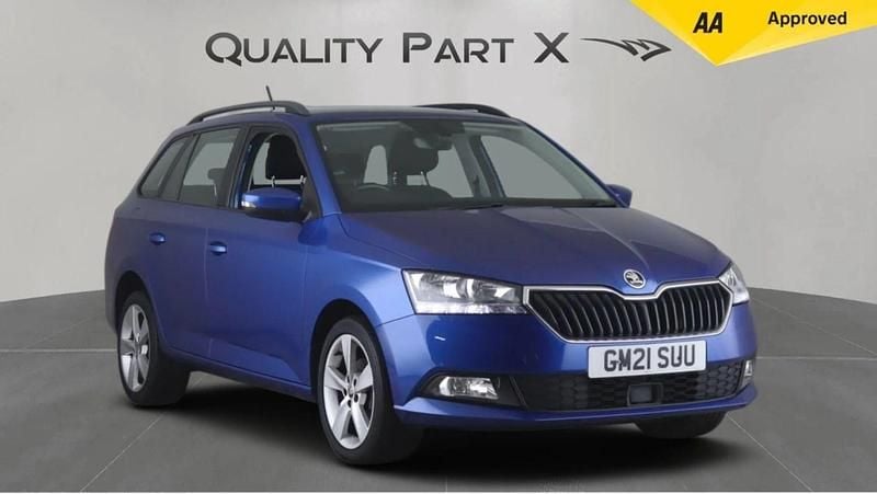 Used Skoda Fabia SE L 95 HP (69 kW) 2021 Blue Estate