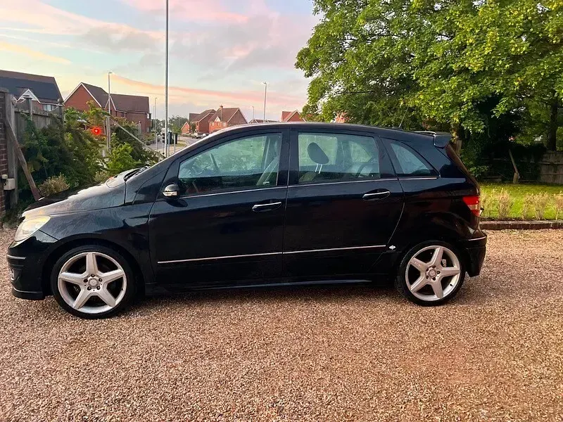 Used Mercedes B180 SE 2008 Black MPV