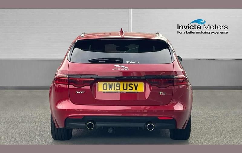 Used Jaguar XF Sportbrake S 296 HP (217 kW) 2019 Red Estate