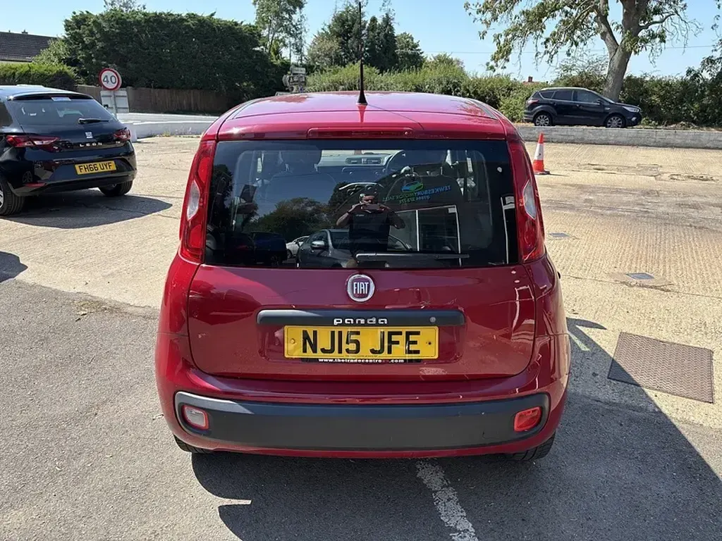 Used Fiat Panda Pop 69 HP (50 kW) 2015 Cancan red Hatchback