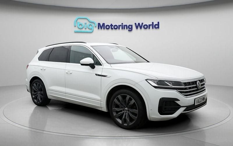 Used VW Touareg R-line 286 HP (210 kW) 2023 White SUV
