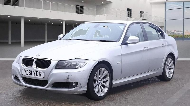 Silver Used 2011 BMW 320 Sedan | £2,495 (Good price) - Image 1/4