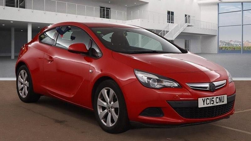 Red Used 2015 Vauxhall Astra GTC Sport Hatchback | £3,699 (Fair price) - Image 1/4