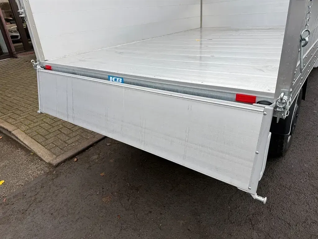 New Renault Master Business 2026 White MPV
