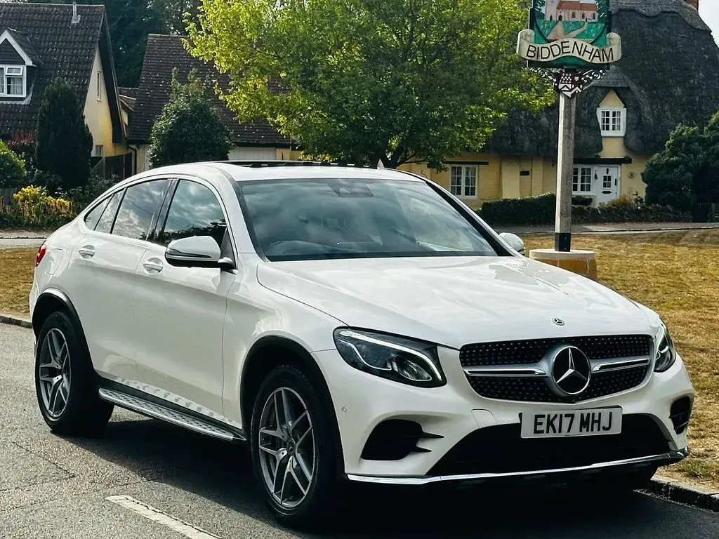 Used Mercedes GLC220 AMG Line Premium Plus 2017 White SUV