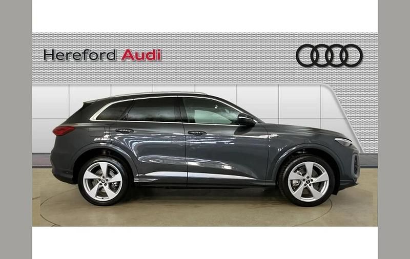 New Audi Q5 S-Line 200 HP (147 kW) 2025 Other SUV