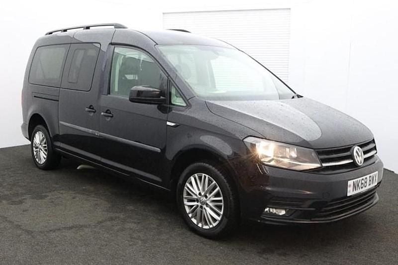 Black Used 2018 VW Caddy Maxi Life Life MPV | £12,395 (Good price) - Image 1/1