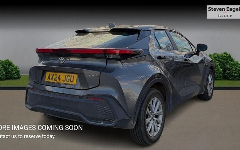 Used Toyota C-HR 140 HP (102 kW) 2026 SUV