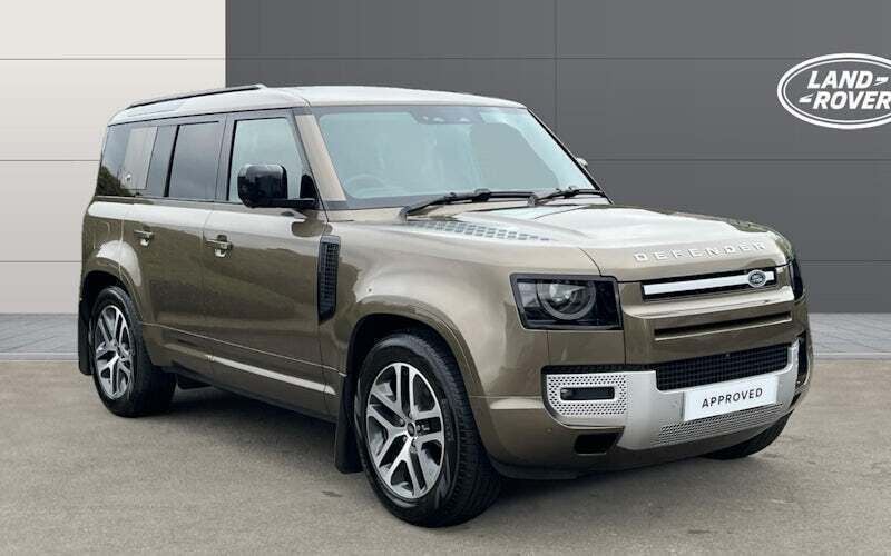 Used 2024 Land Rover Defender SUV | £55,905 (Fair price) - Image 1/4