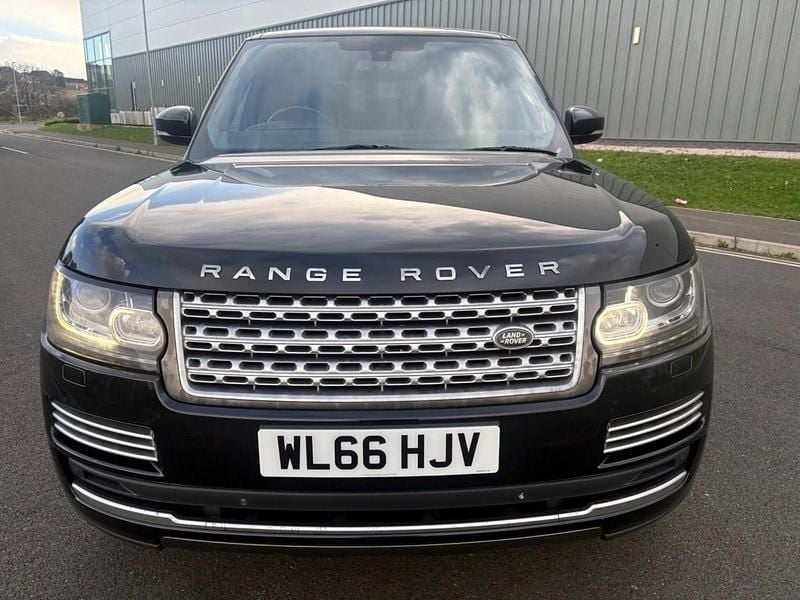Used Land Rover Range Rover Vogue SE 258 HP (189 kW) 2016 Black SUV