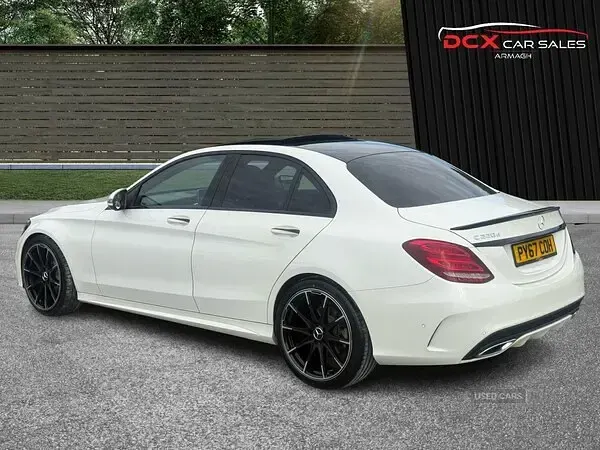 Used Mercedes C220 AMG Line Premium 170 HP (125 kW) 2017 White Sedan