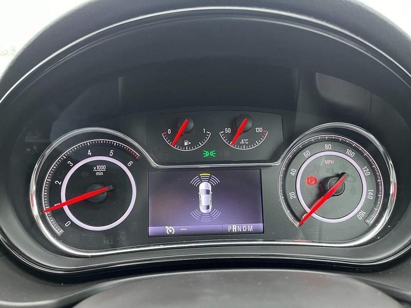 Used Vauxhall Insignia Elite 163 HP (119 kW) 2014 Silver Estate