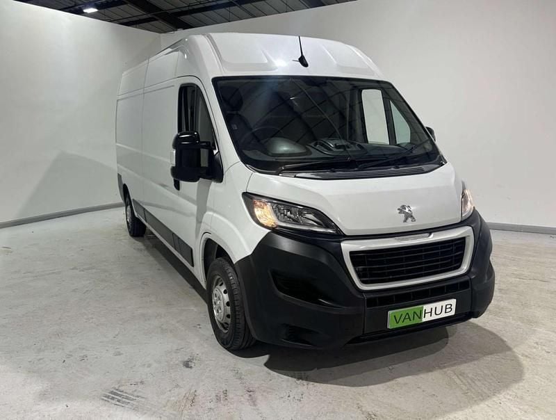 Used Peugeot Boxer 140 HP (102 kW) 2022 White Van