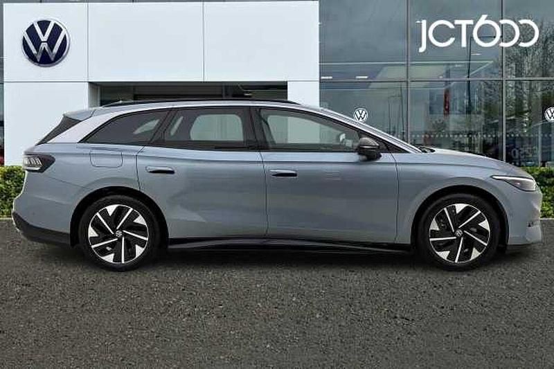 Used VW ID.7 Pro 210 kW (286 HP) 2025 Blue Estate