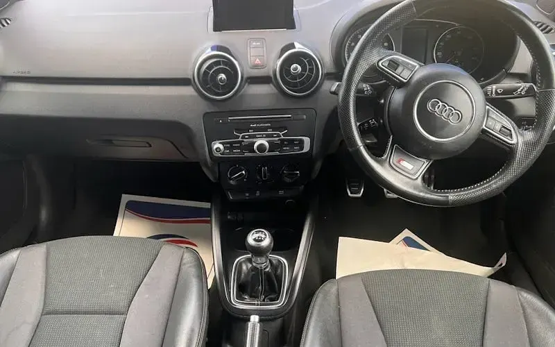 Used Audi A1 Sportback S-Line 125 HP (91 kW) 2016 Silver Hatchback