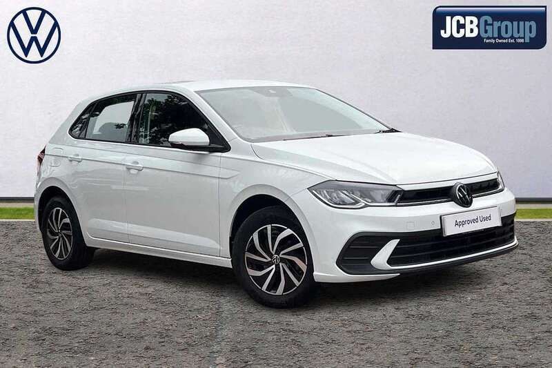 White Used 2023 VW Polo Life Hatchback | £16,990 (Fair price) - Image 1/4