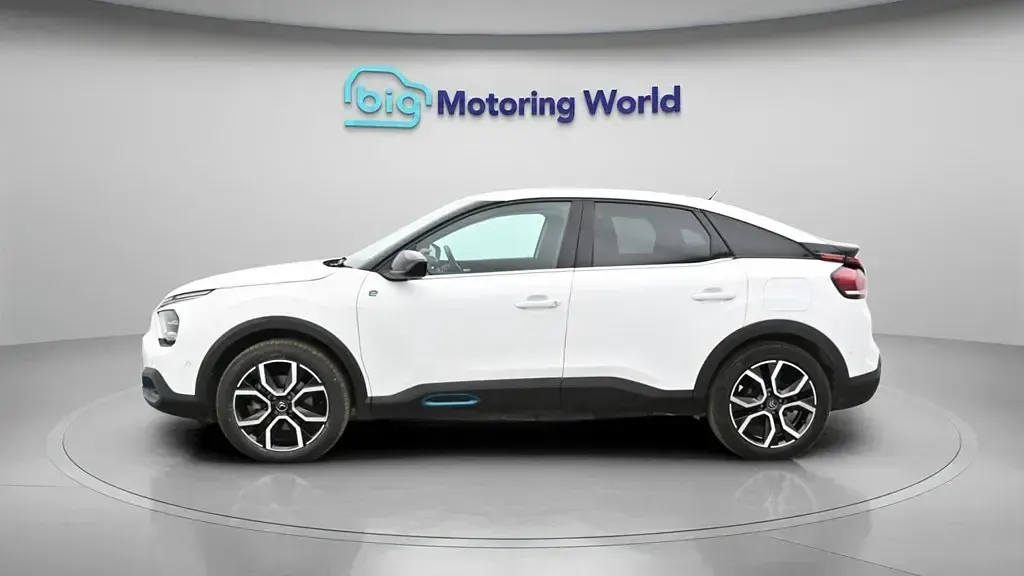 Usado Citroën e-C4 Shine 100 kW (136 HP) 2022 Citadino