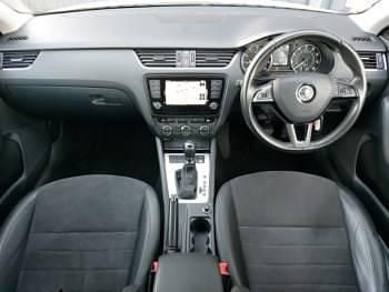 Used Skoda Octavia SE L 150 HP (110 kW) 2016 White Hatchback