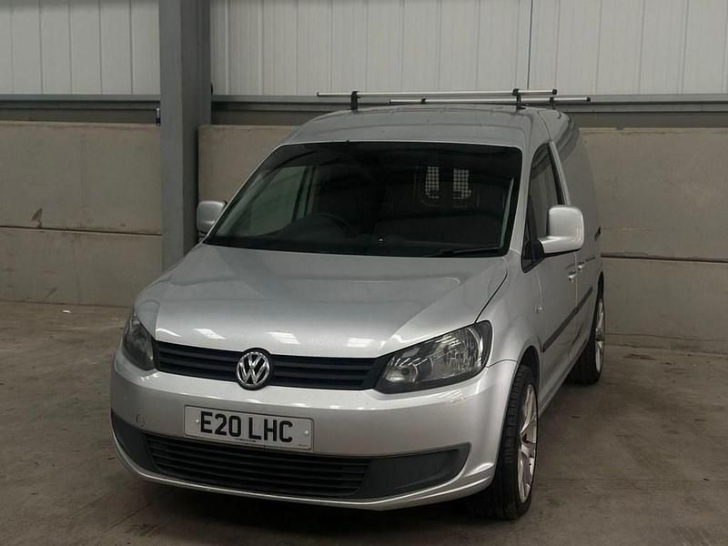 Used VW Caddy Trendline 100 HP (73 kW) 2014 Silver MPV