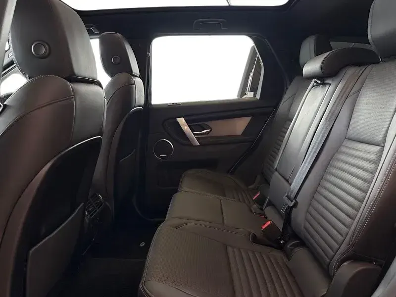 Used Land Rover Discovery 5 HSE Dynamic 204 HP (150 kW) 2025 Silver SUV