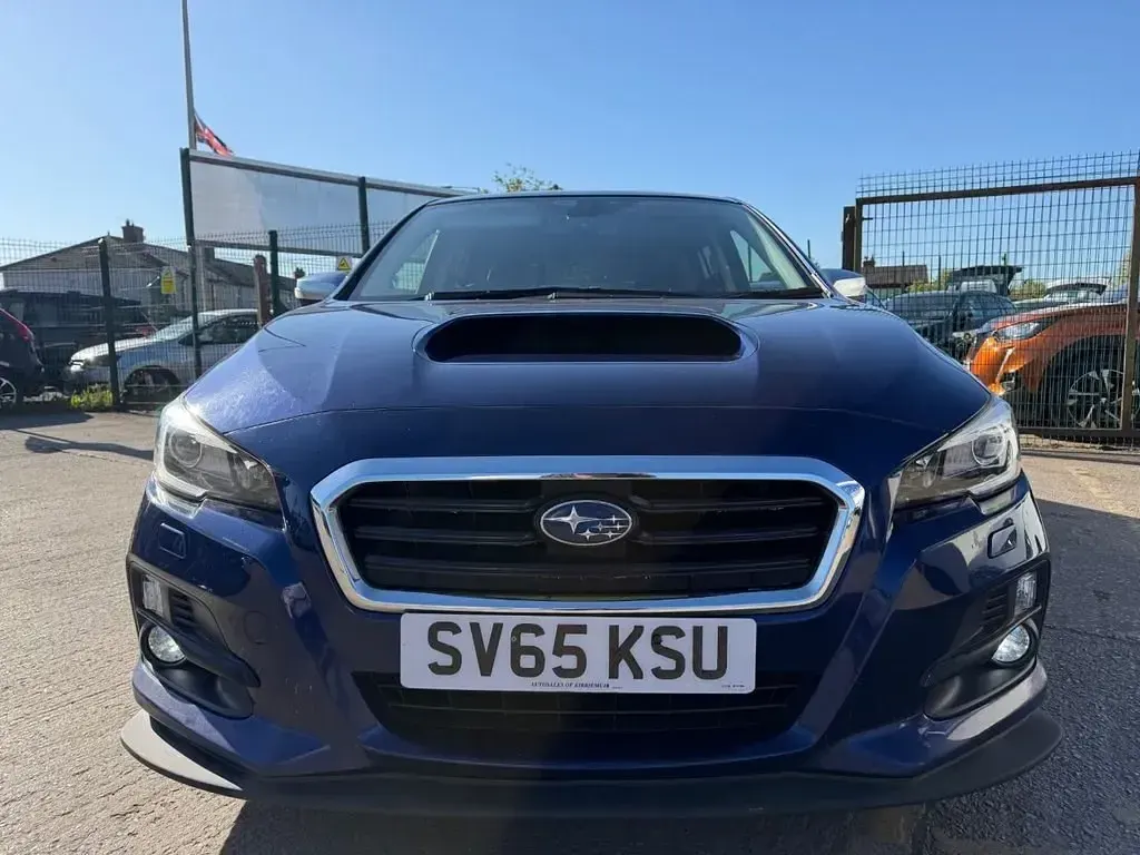 Używany Subaru Levorg Sport 170 KM (125 kW) 2015 Niebieski Kombi