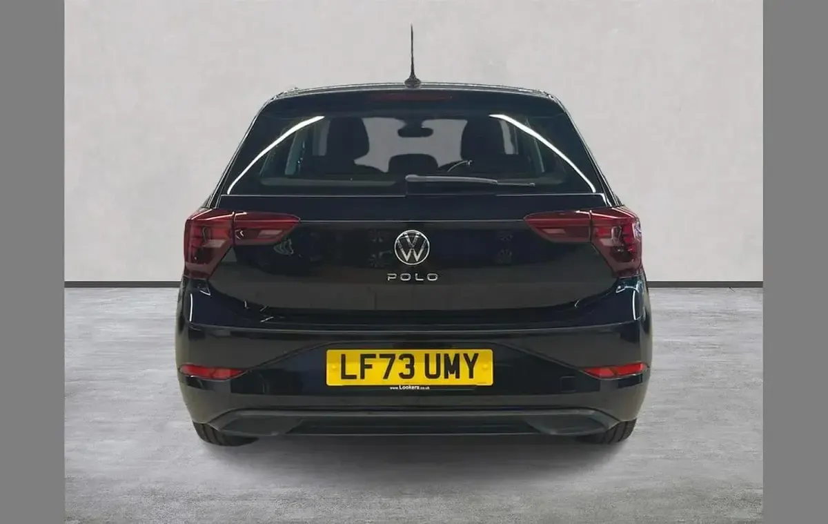 Used VW Polo Life 80 HP (58 kW) 2023 Black Hatchback