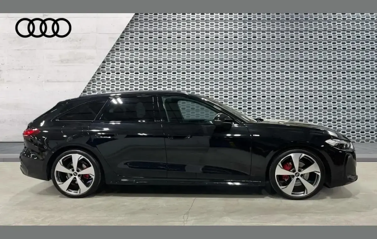 Used Audi A5 Advanced 147 HP (108 kW) 2025 Black Estate