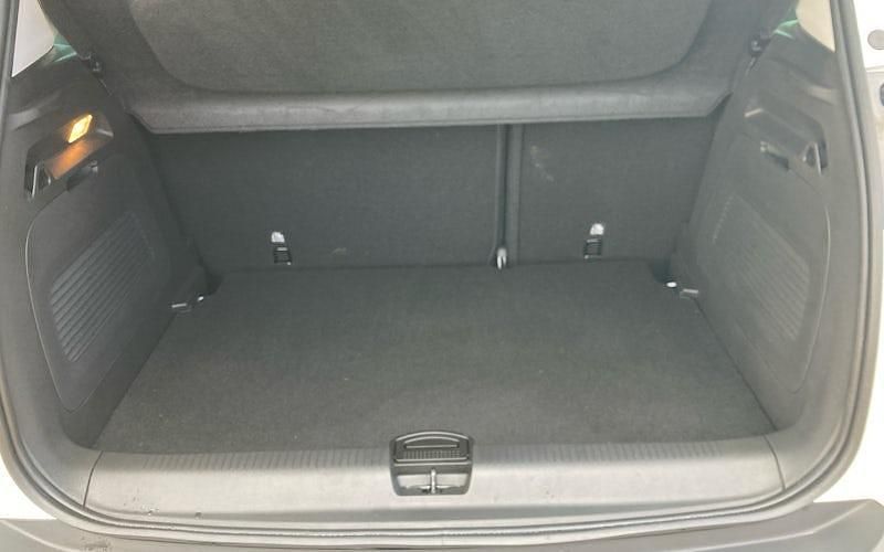 Used Vauxhall Crossland 110 HP (80 kW) 2023 White SUV