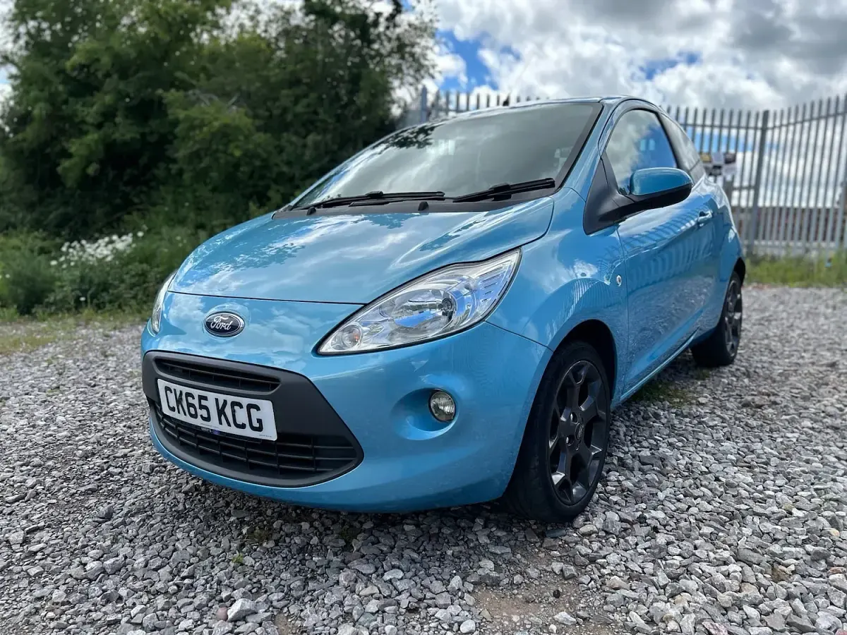 Used Ford Ka Zetec 69 HP (50 kW) 2015 Blue Hatchback