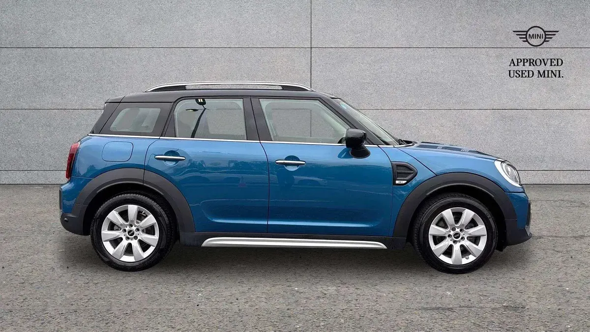 Used Mini Cooper Countryman Classic 134 HP (98 kW) 2022 Blue SUV