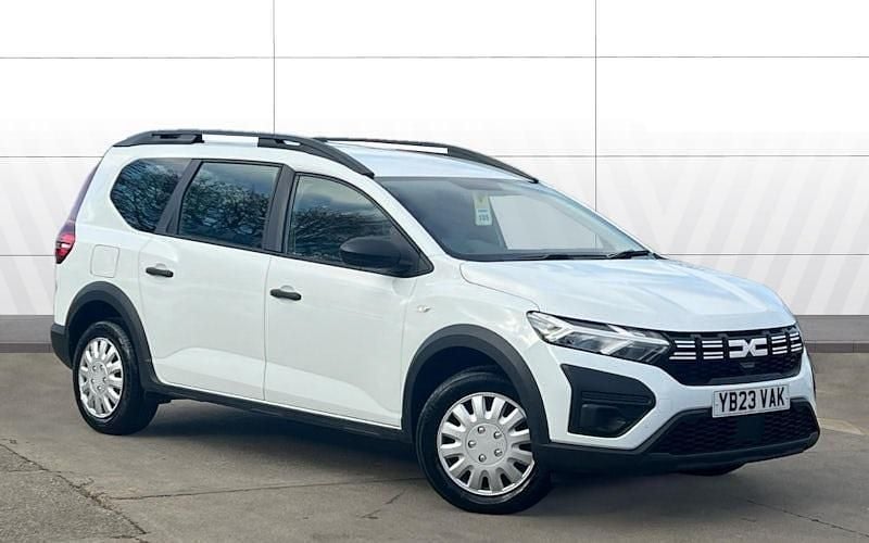 Used 2025 Dacia Jogger Essentiel MPV | £11,274 (Good price) - Image 1/4
