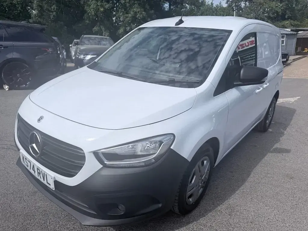 Used Mercedes Citan 110 95 HP (69 kW) 2024 White MPV