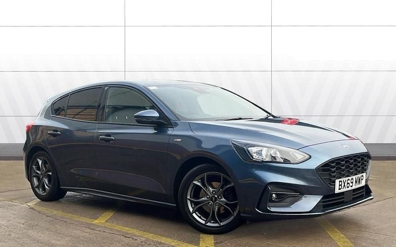 Used 2020 Ford Focus ST-Line Hatchback | £10,366 (Fair price) - Image 1/4