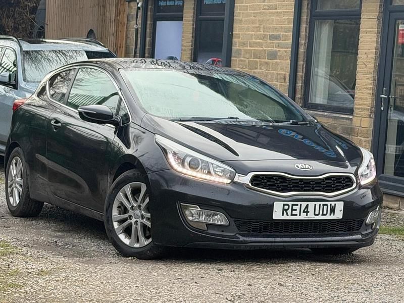 Used Kia ProCeed 2014 Black Hatchback