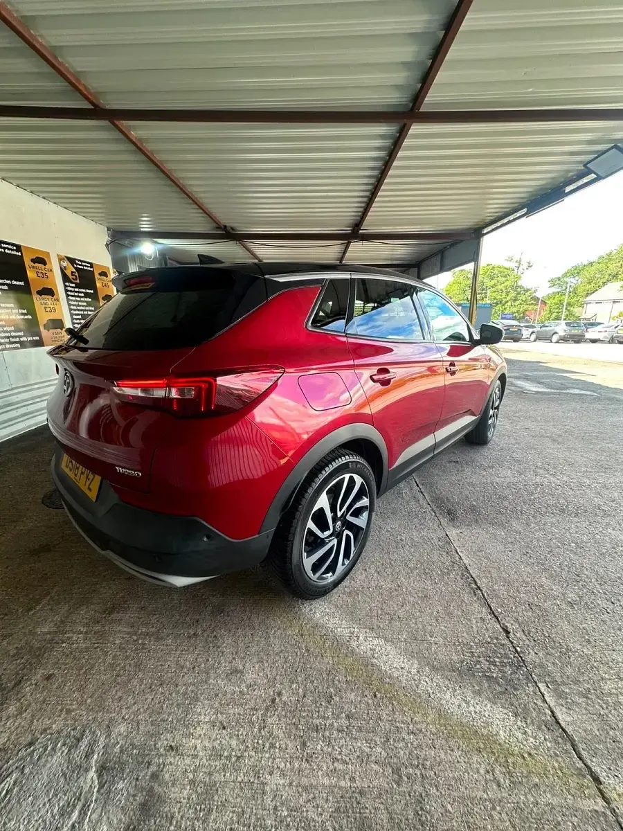 Used Vauxhall Grandland X Elite 130 HP (95 kW) 2018 Red SUV