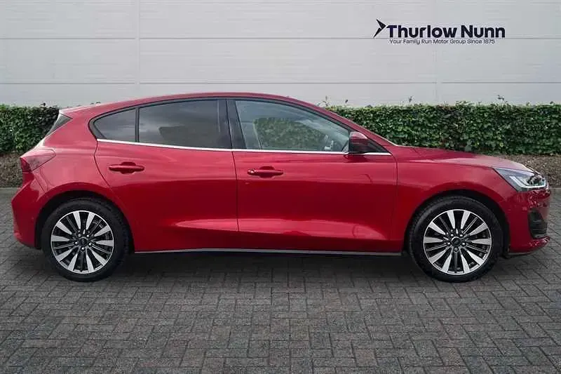 Used Ford Focus Titanium X 155 HP (114 kW) 2023 Red Hatchback